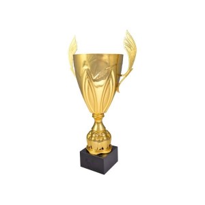 Złoty Puchar Sportowy – arcydzieło idealne na największe triumfy! Najwyższej jakości trofeum na arenę sportową.
