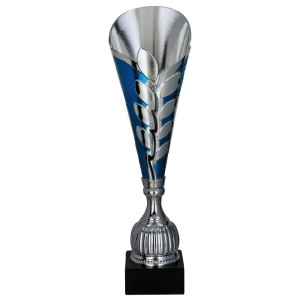 Srebrny Puchar Sportowy z Grawerem – Klasyczne Trofeum na Kamiennej Podstawie Marmuru 