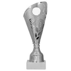 Srebrny Puchar na Marmurowej Podstawie – Eleganckie i Lekkie Trofeum