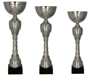 Zestaw 3 srebrnych Pucharów Metalowych – Komplet Sportowy 28, 26, 23 cm (1)